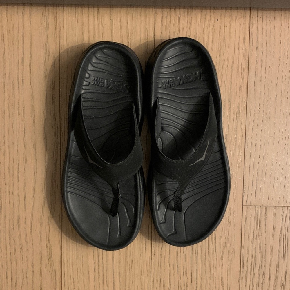 Hoka Ora Black Thong Recovery Slides | US 8